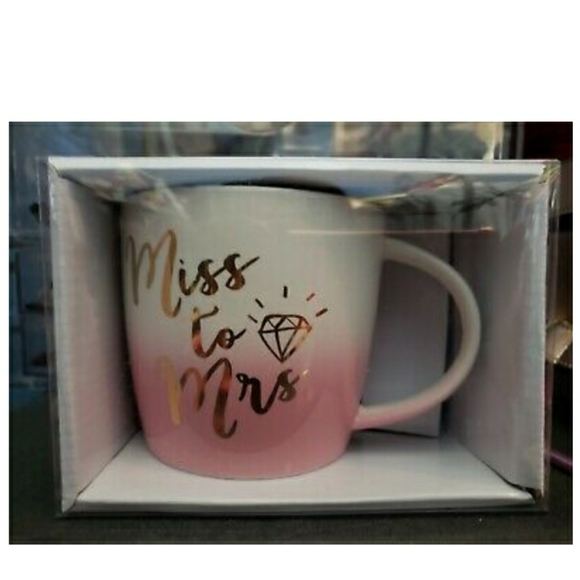 2 bundle Slant mugs Miss to  Mrs. - Picture 2 of 2